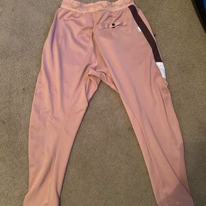 NSW Nike sweatpants pink size M